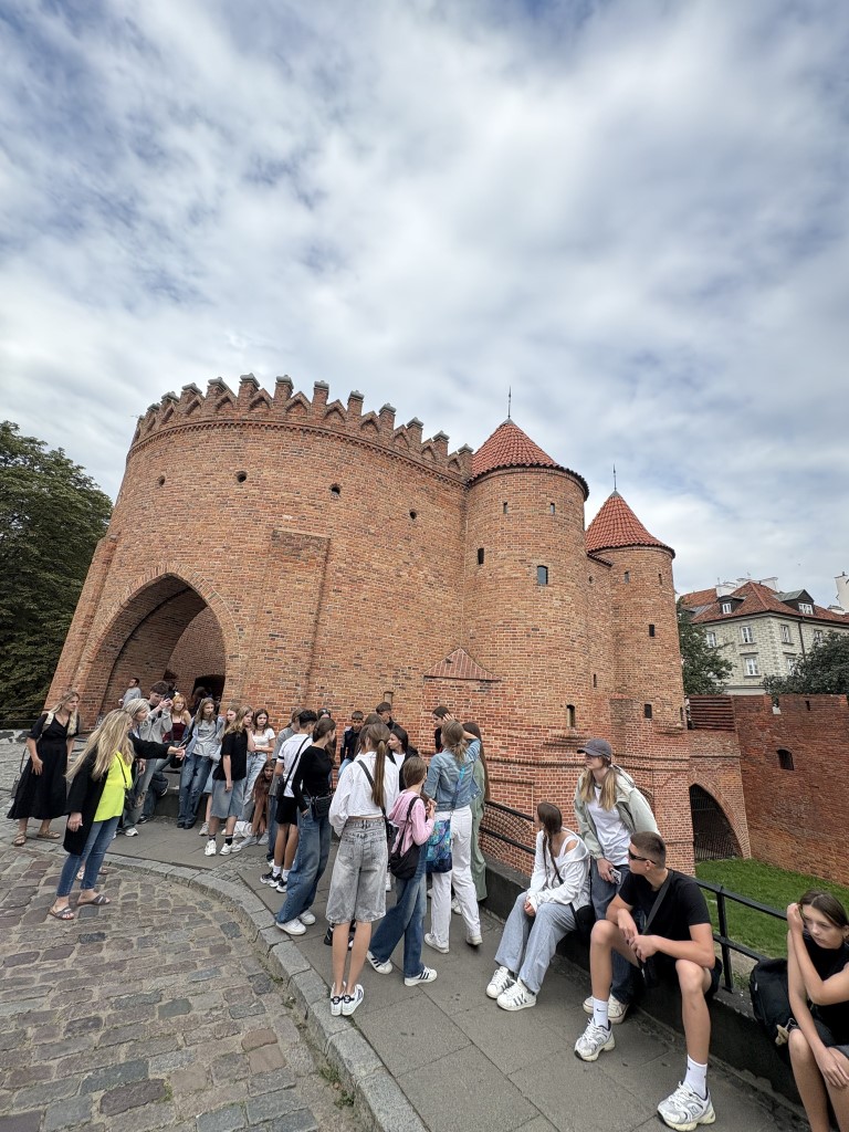 528582722 676875058702322 9153220581480883857 n