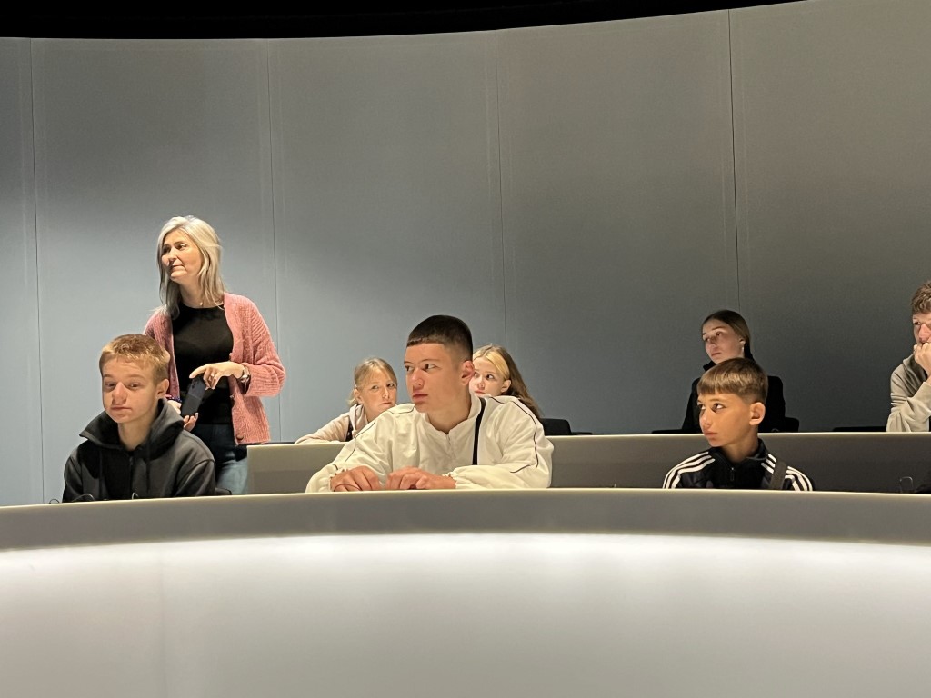 528745377 676873535369141 6534547942148418450 n